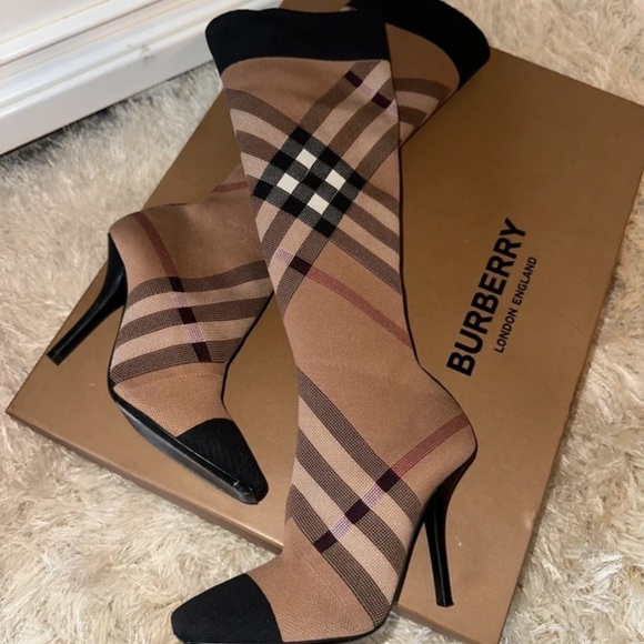 Burberry Tan and Black Heeled Boots - Picture 3 of 7
